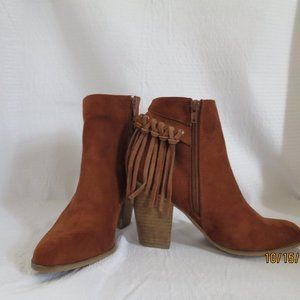 Suede Boots with Fringe